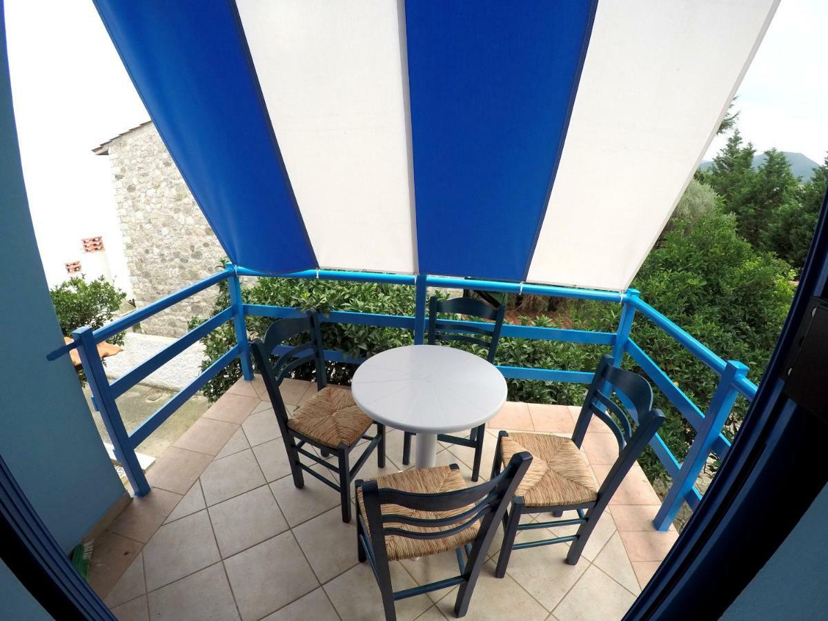 Papadogiannopoulos House Aigio Exterior foto
